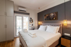 Cozy Suite With Balcony